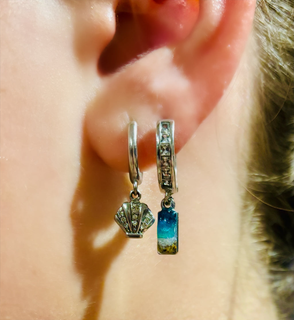 Tidal Embrace Small Rectangle Huggie