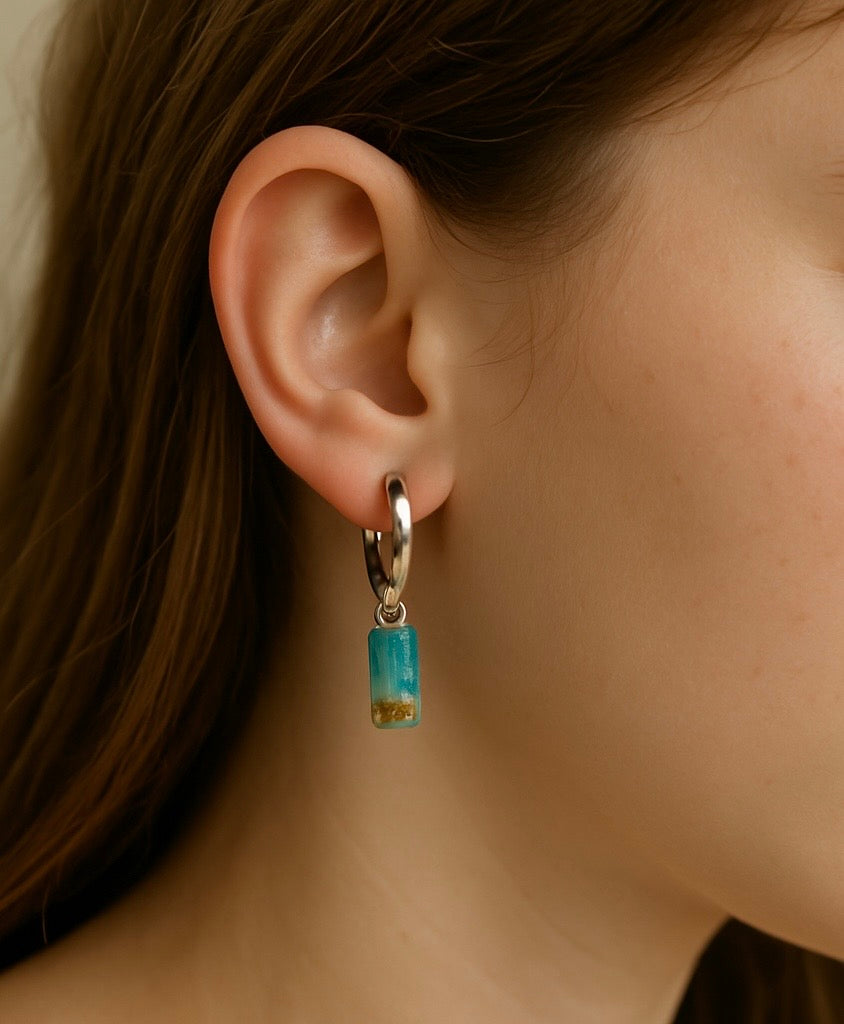 Tidal Embrace Small Rectangle Huggie