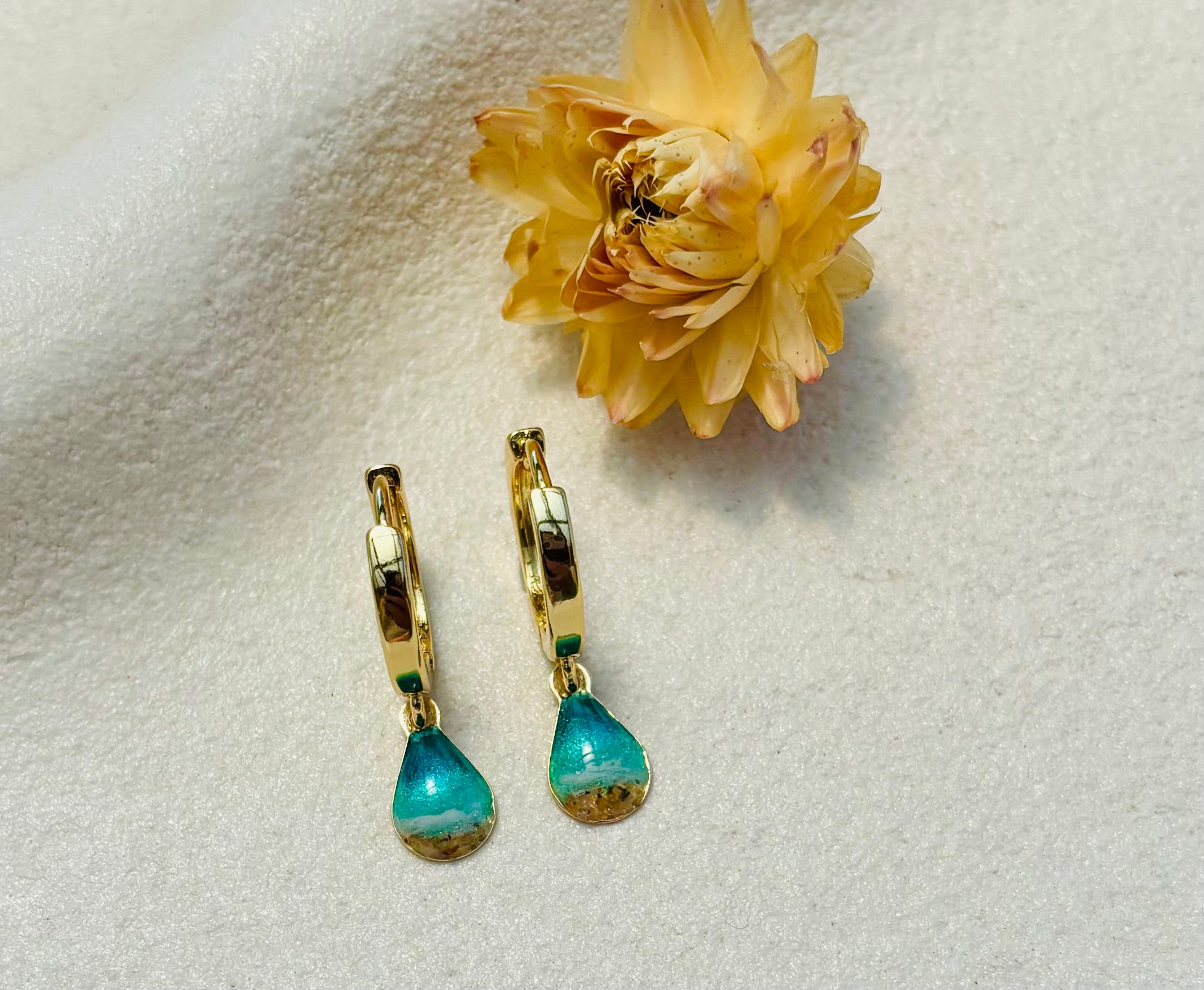 Tidal Embrace Small Huggies