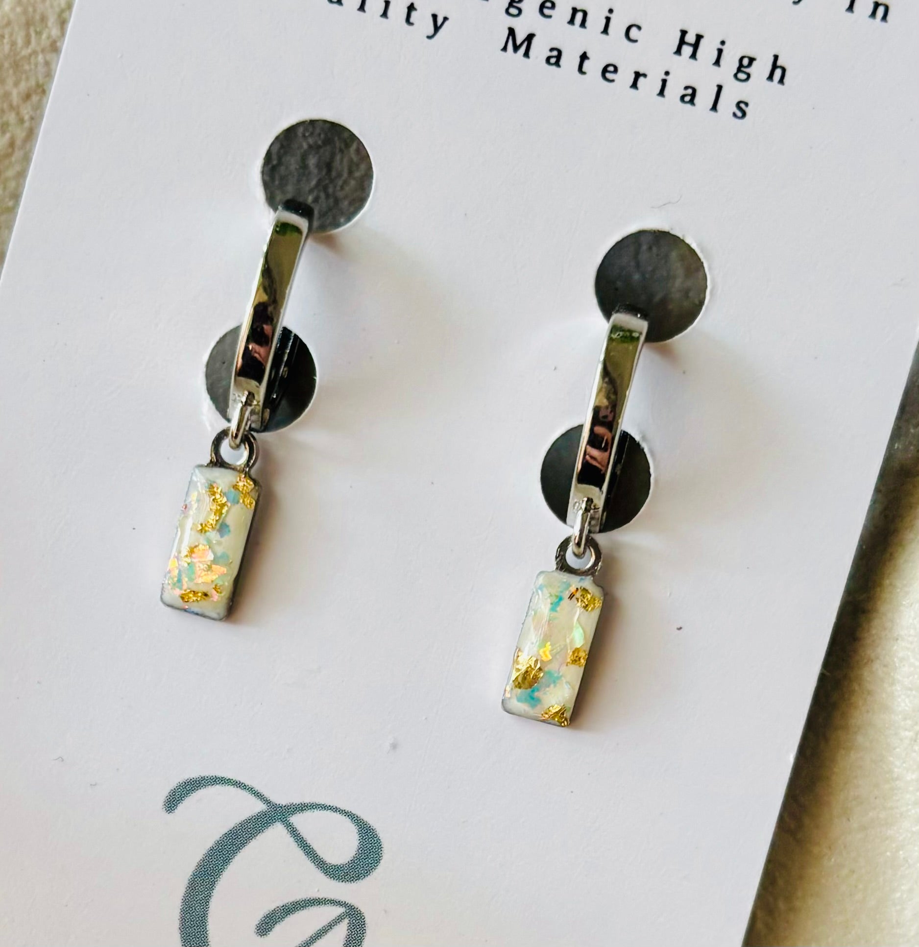 Oceana Pearl Rectangle Huggies