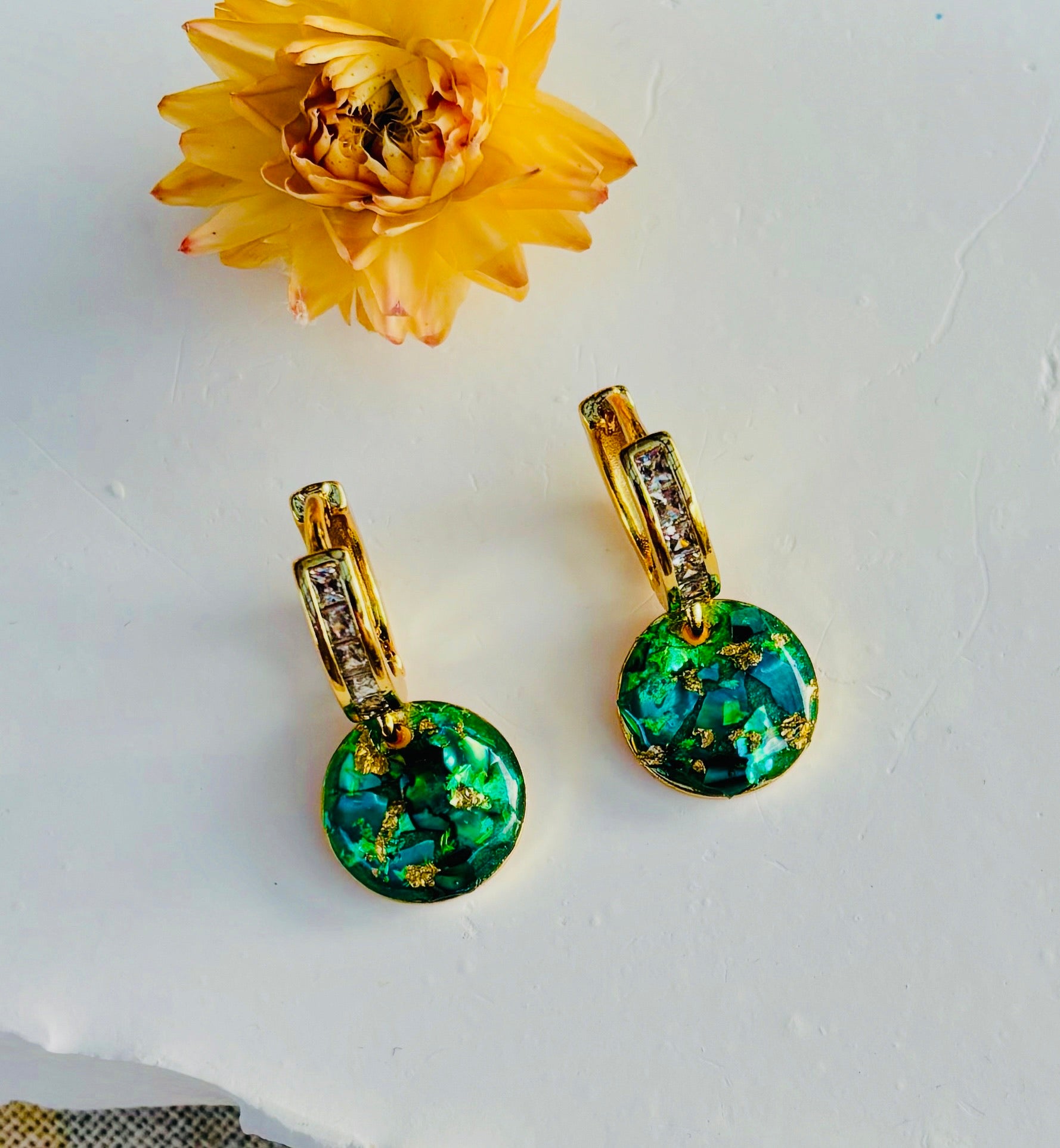 Ocean Aurora Huggies