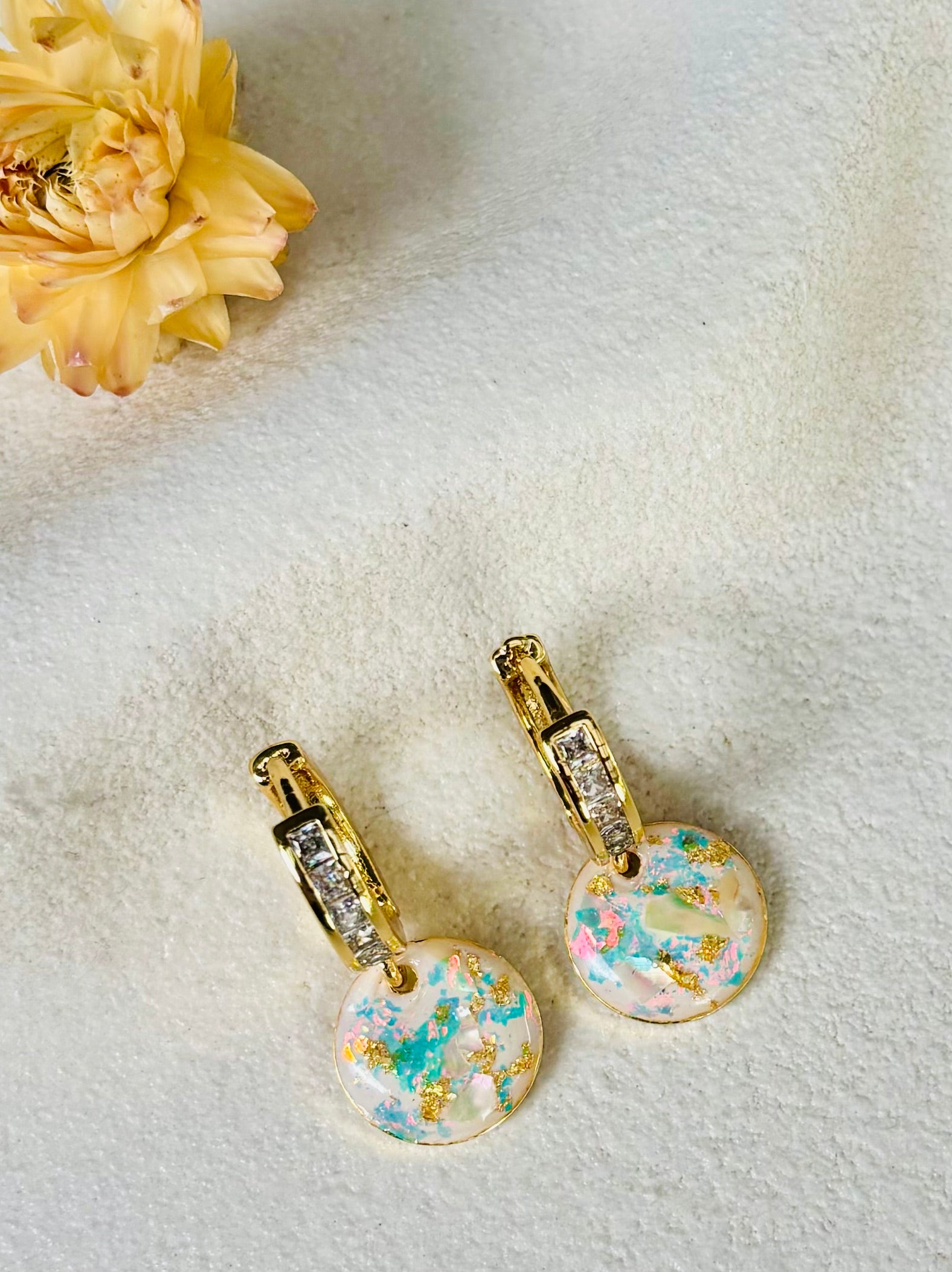 Oceana Pearl Huggies