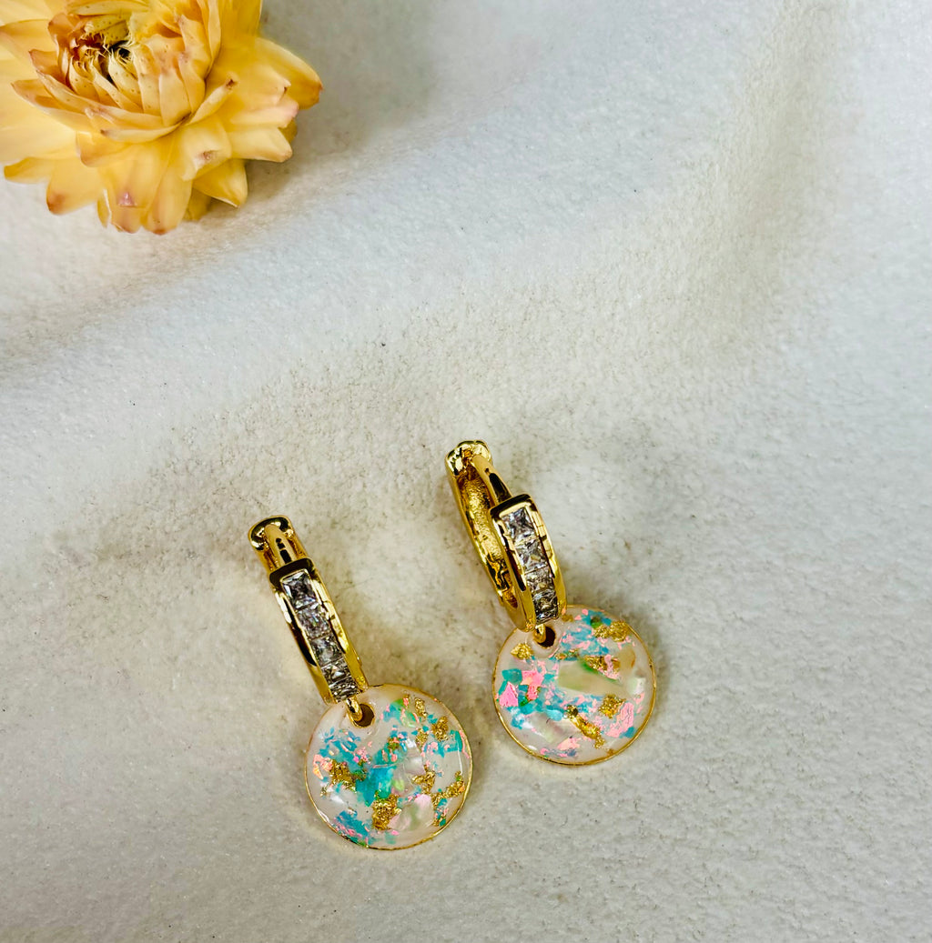 Oceana Pearl Huggies