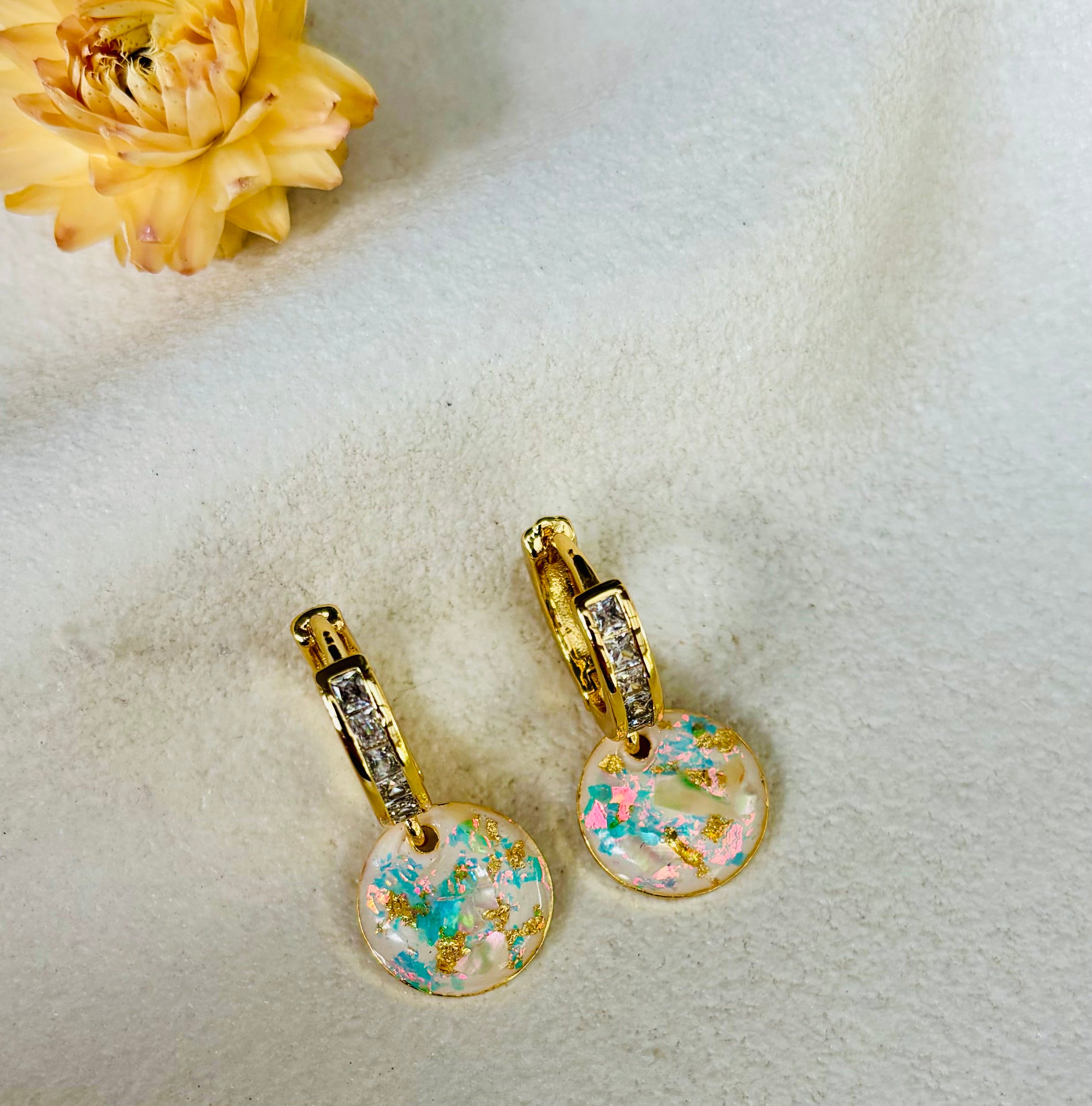 Oceana Pearl Huggies