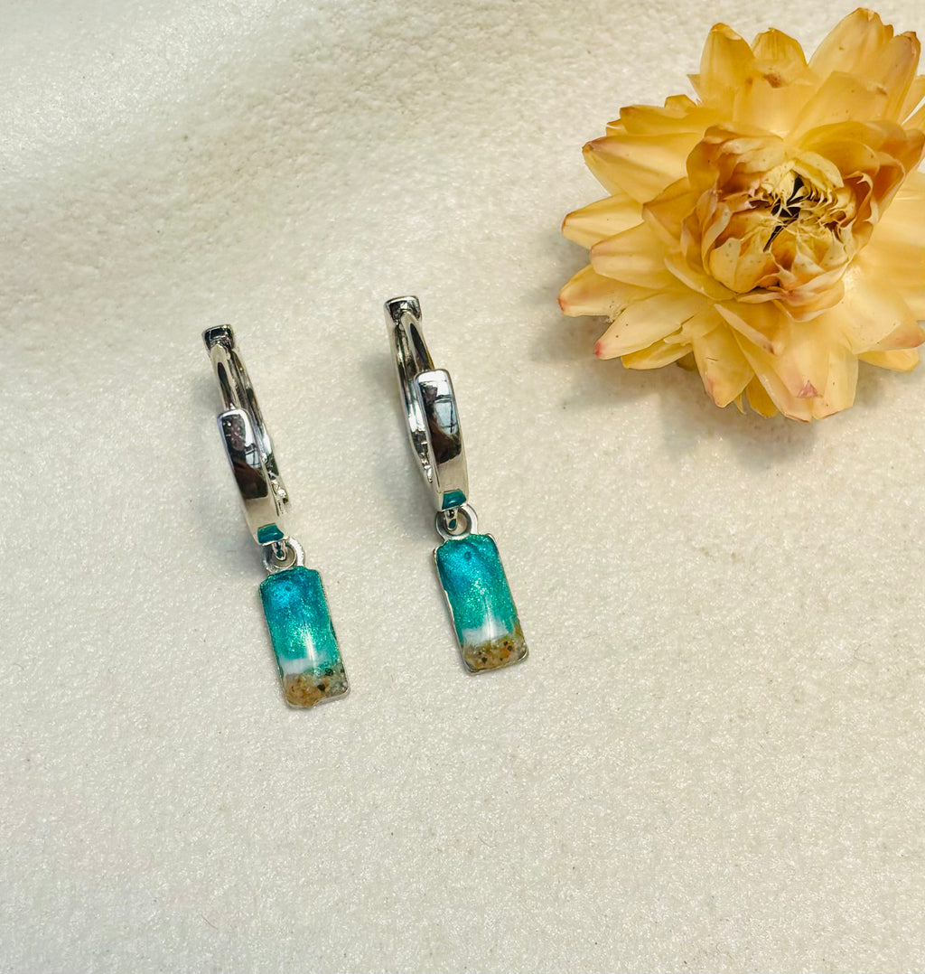 Tidal Embrace Small Rectangle Huggie